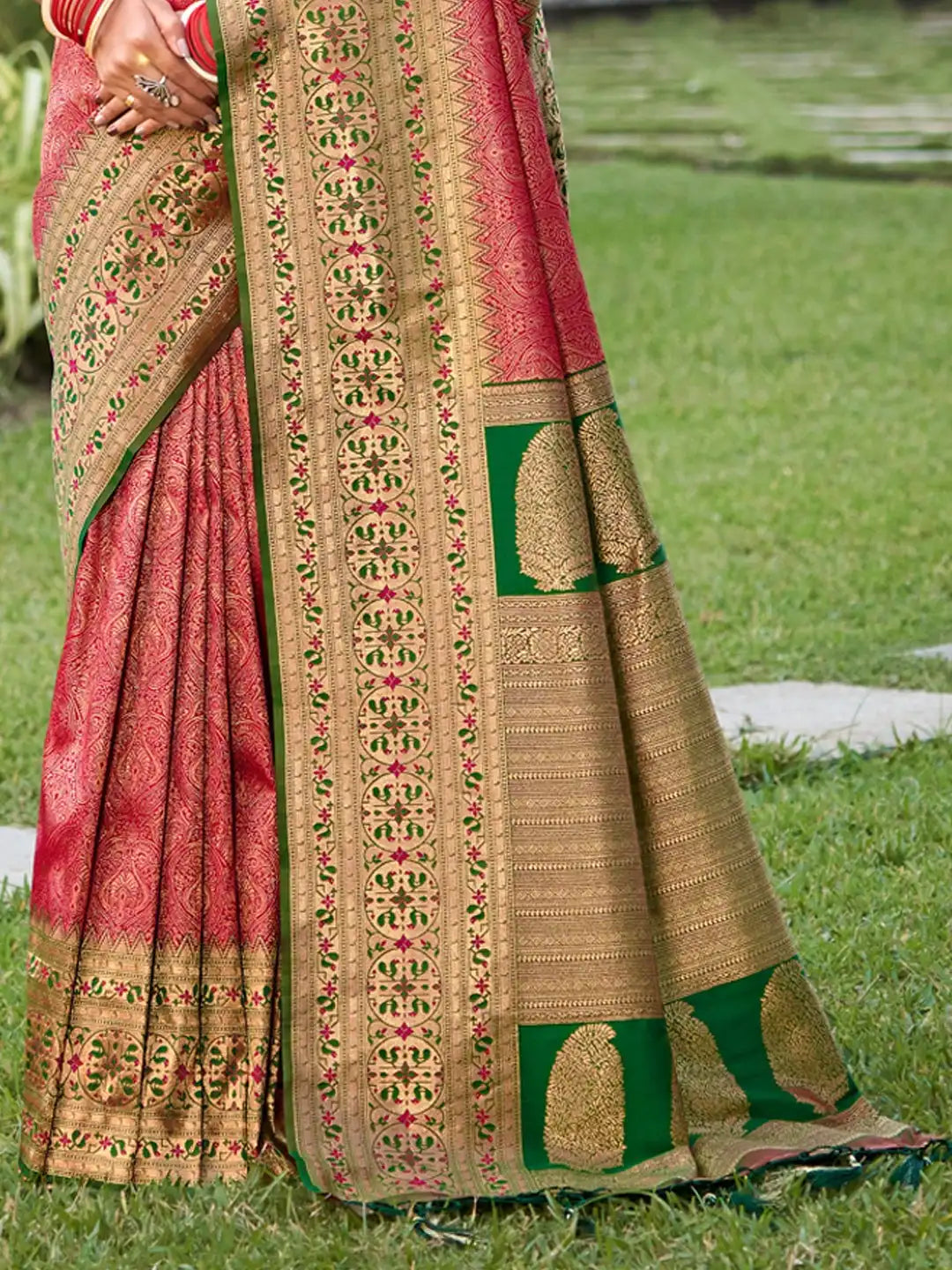 Astita Sarees Showcase The Rich Heritage Of Banarasi Silk Featuring Intricate Weaving