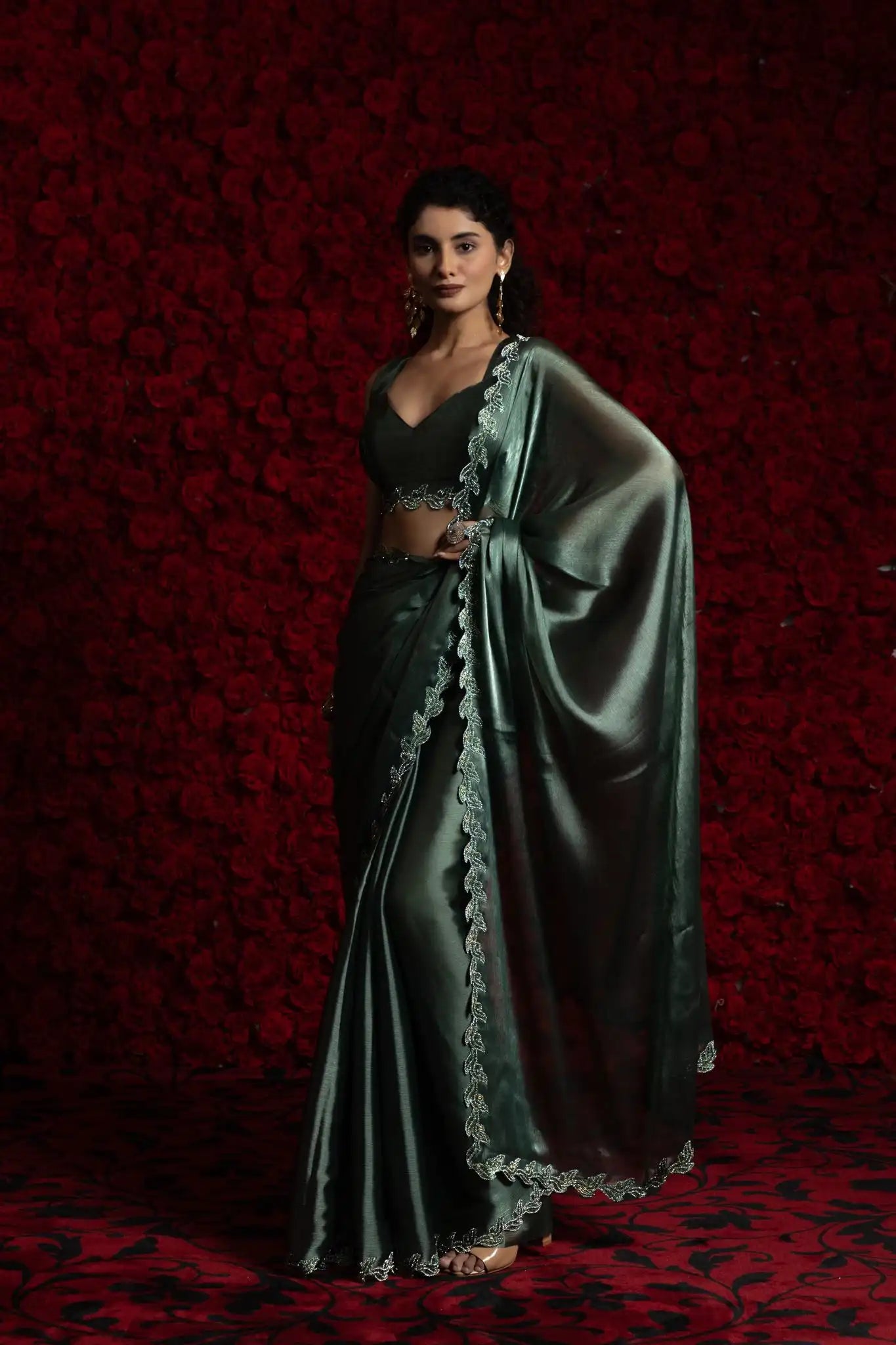 The Mehek Saree Made From Premium Tissue Chiffon Offers A Luxurious Feel with Smooth Texture
