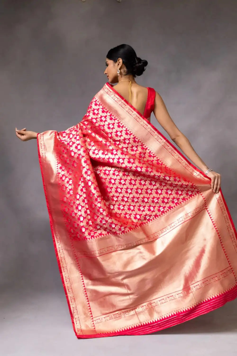 Kasturi Trendz Presents Banarasi Soft Silk Sarees That Combine Traditional Craftsmanship