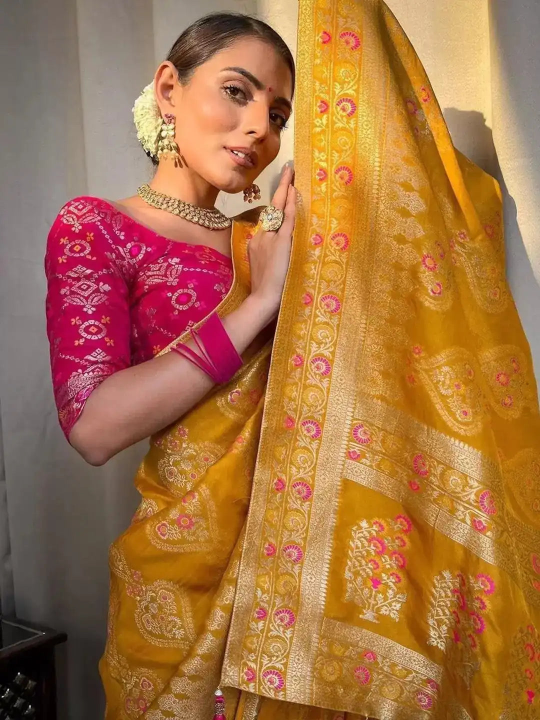 KASTURI TRENDZ Presents Banarasi Soft Silk Sarees That Combine Traditional Craftsmanship