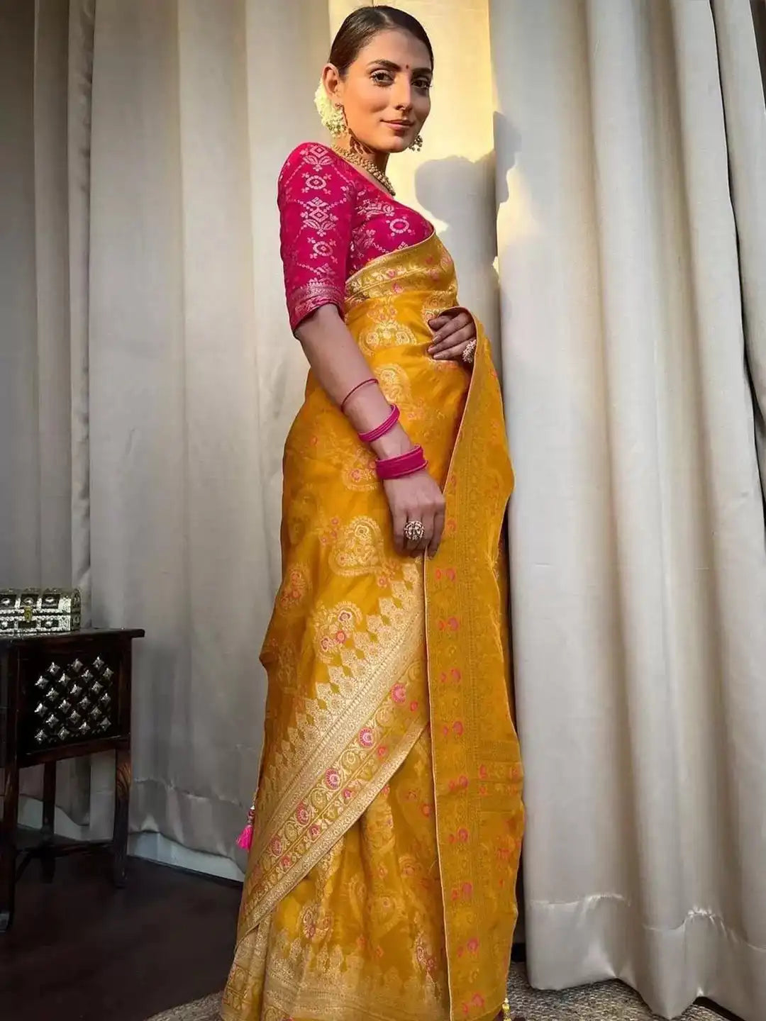 KASTURI TRENDZ Presents Banarasi Soft Silk Sarees That Combine Traditional Craftsmanship