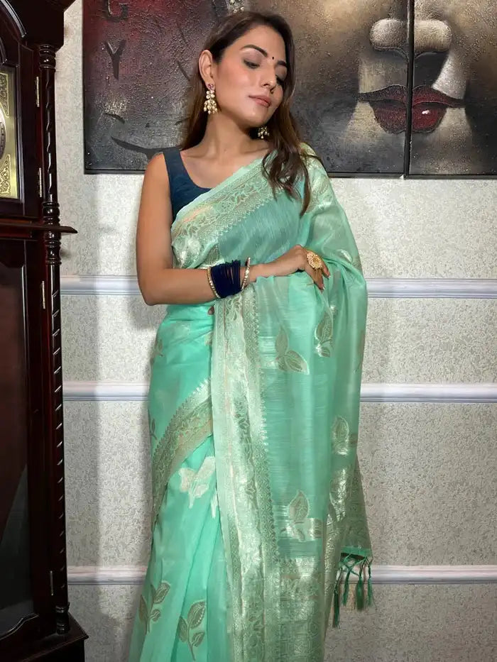 Kasturi Trendz Presents A Soft Lilac Slab Saree That Combines Subtle Charm With An Attractive