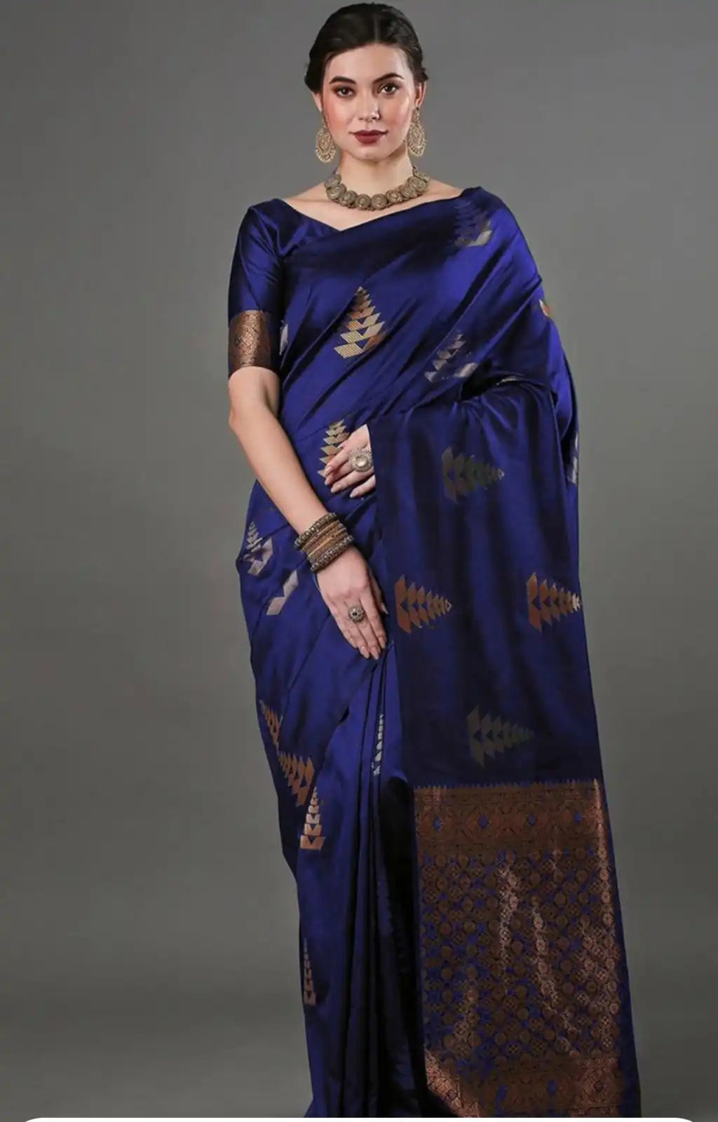 KASTURI TRENDZ Presents A Banarasi Soft Silk Saree That Exemplifies Refined Craftsmanship