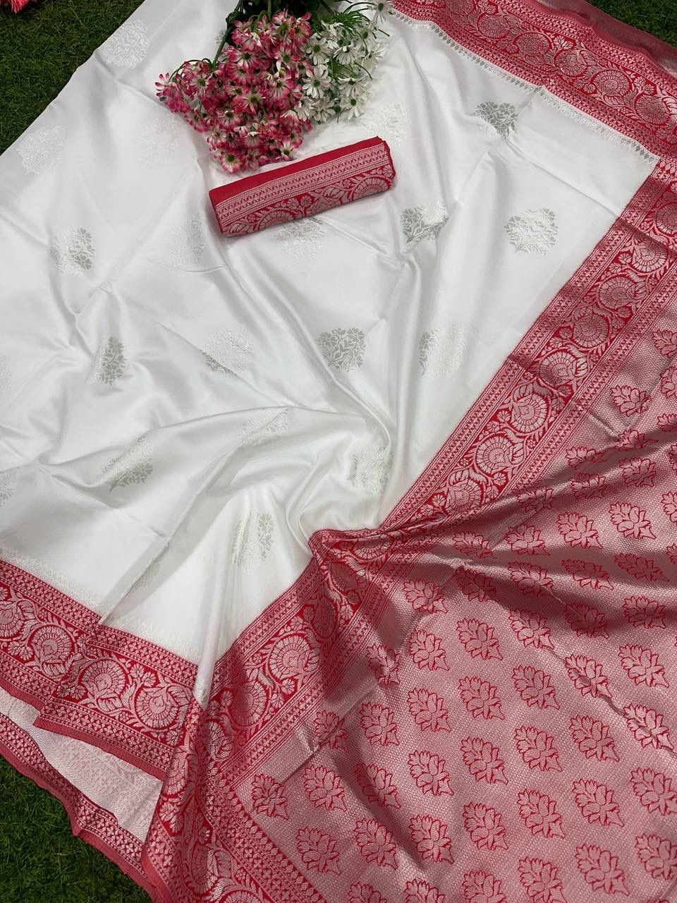Kasturi Trendz Elegant White and Red Embroidered Saree – Traditional and Graceful