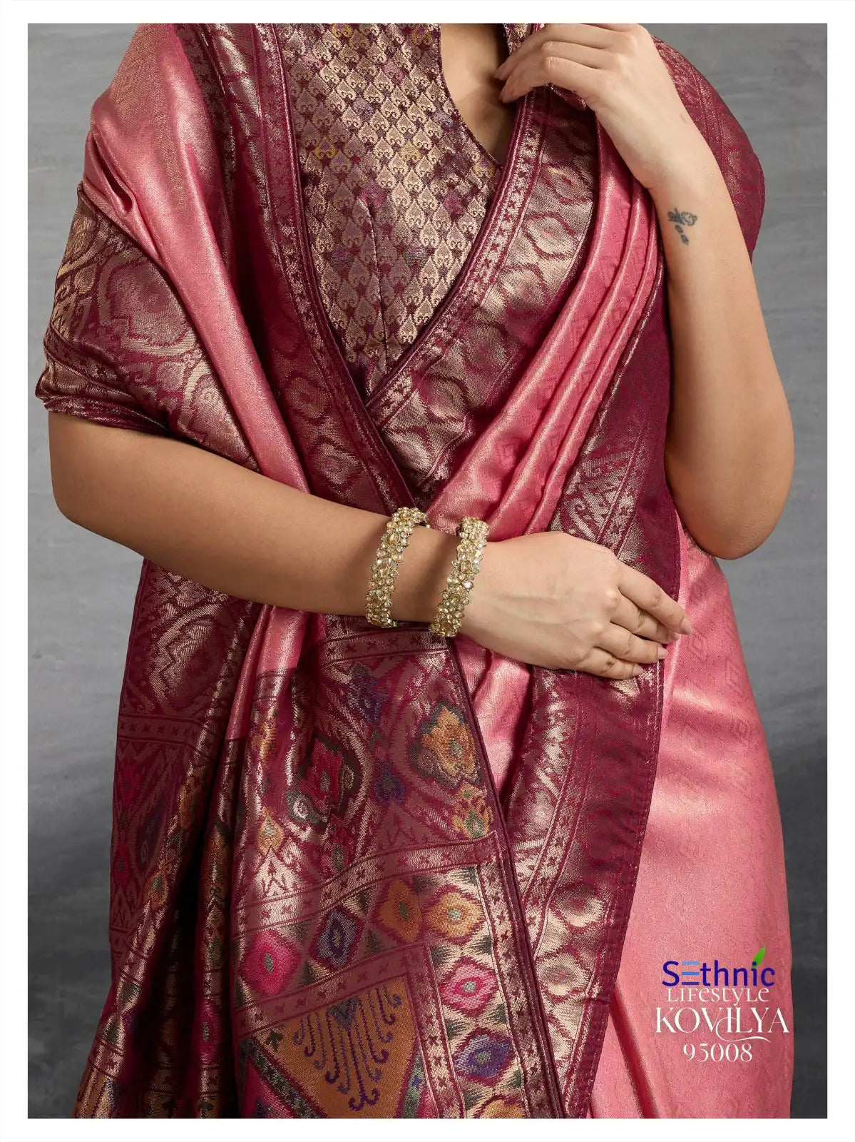 Sethnic LifeStyle Sarees Are Crafted From Premium Kanjivaram Soft Silk Featuring The Distinctive Kadiyal Pattern