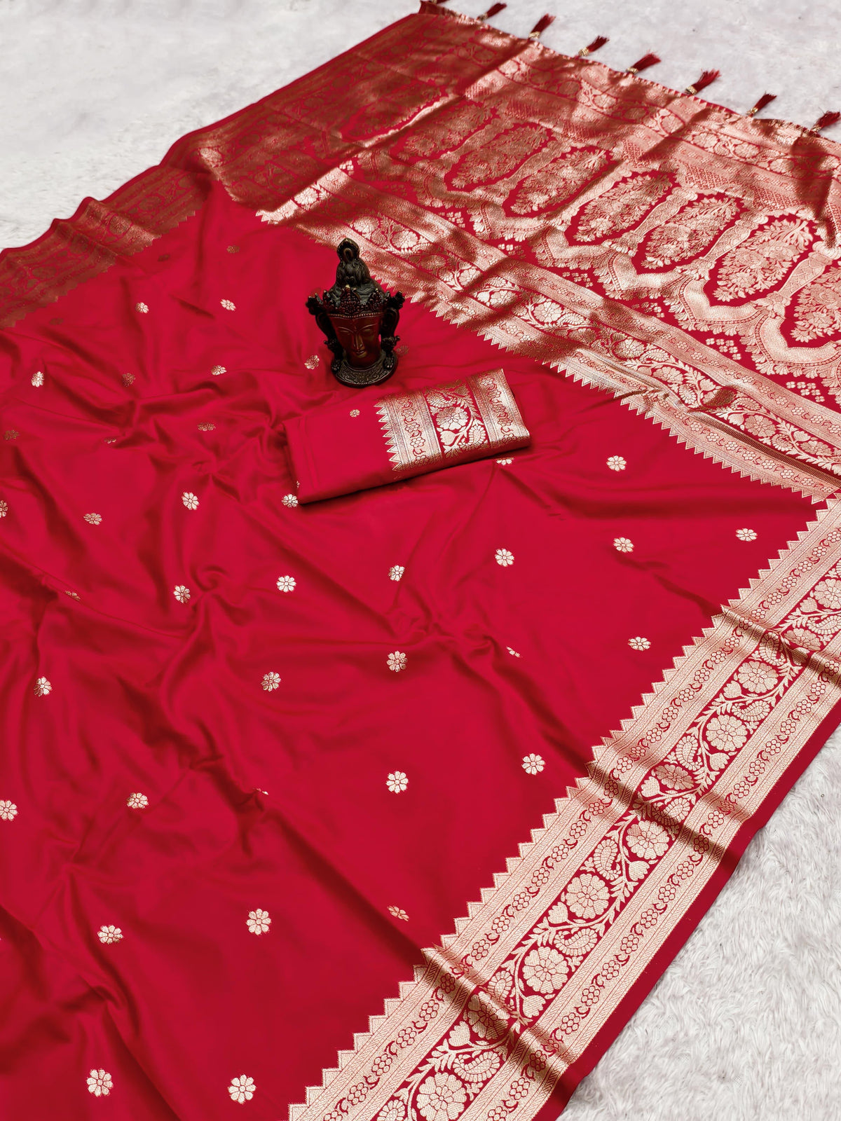 Soft banarasi Saree Main image