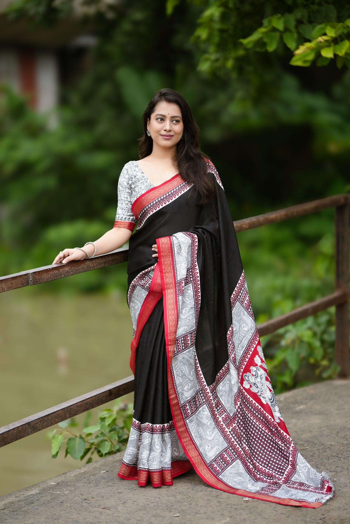 Madhubani style back printed saree.