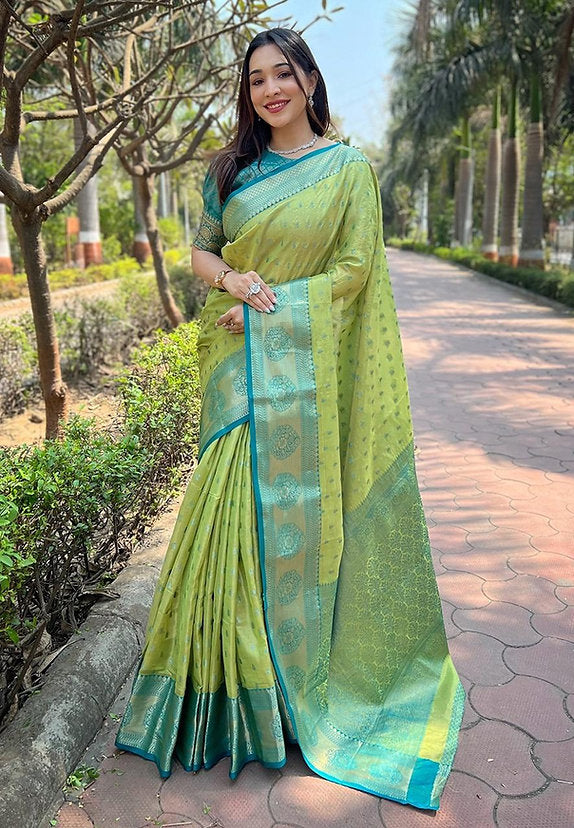 KASTURI TRENDZ - Exquisite Banarasi Silk Sarees in a Wide Range of Stunning Colors