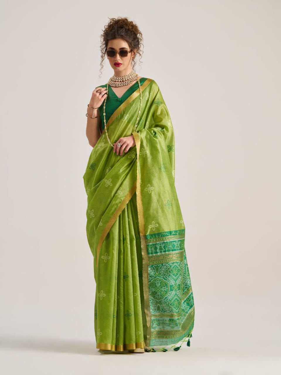 Mono Poley Sarees Are Highly Crafted With Art Silk Patola Weaving