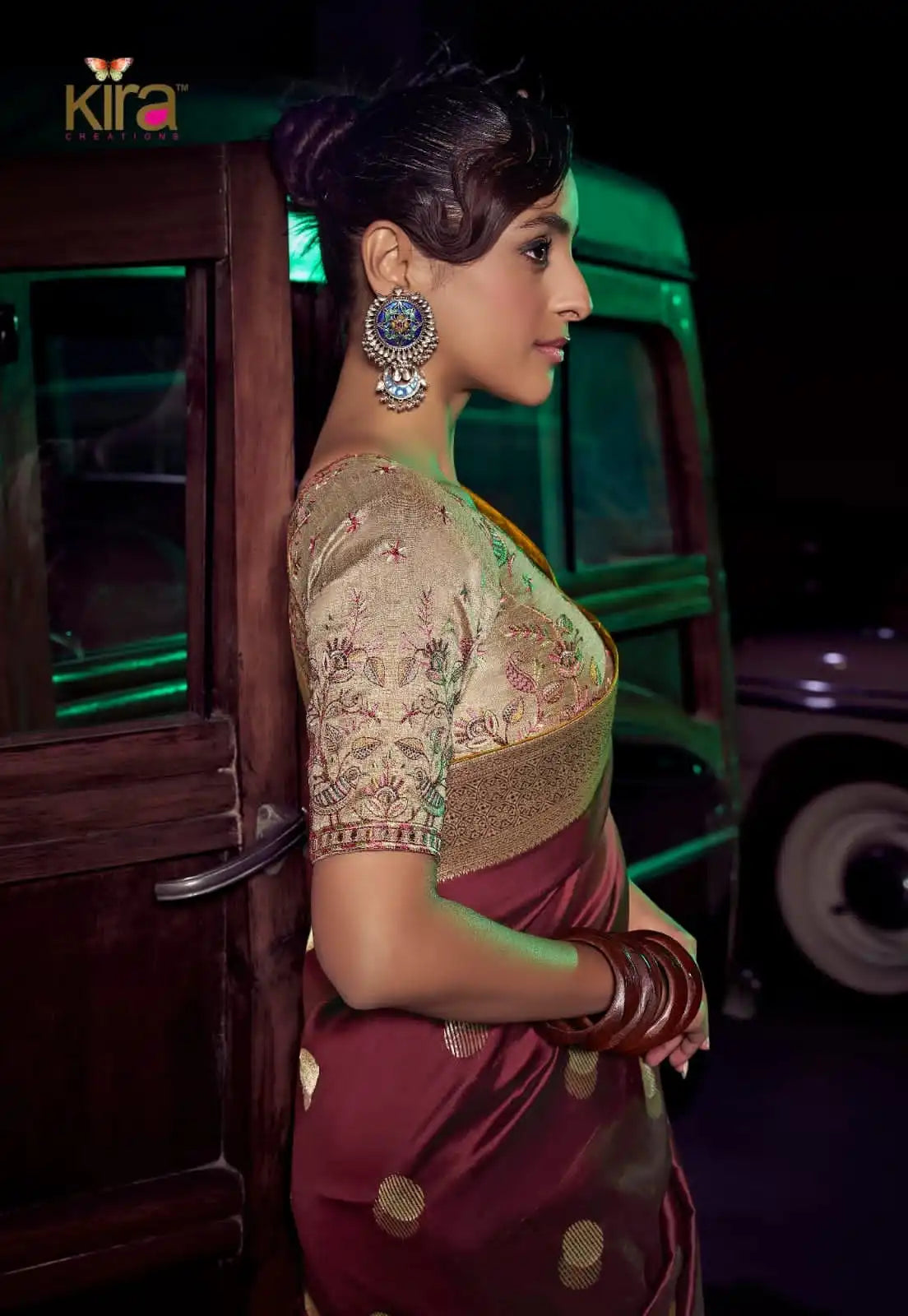 Kira Sarees Showcase Exquisite Pure Silk Fabric Enhanced By A 3D Woven Pallu