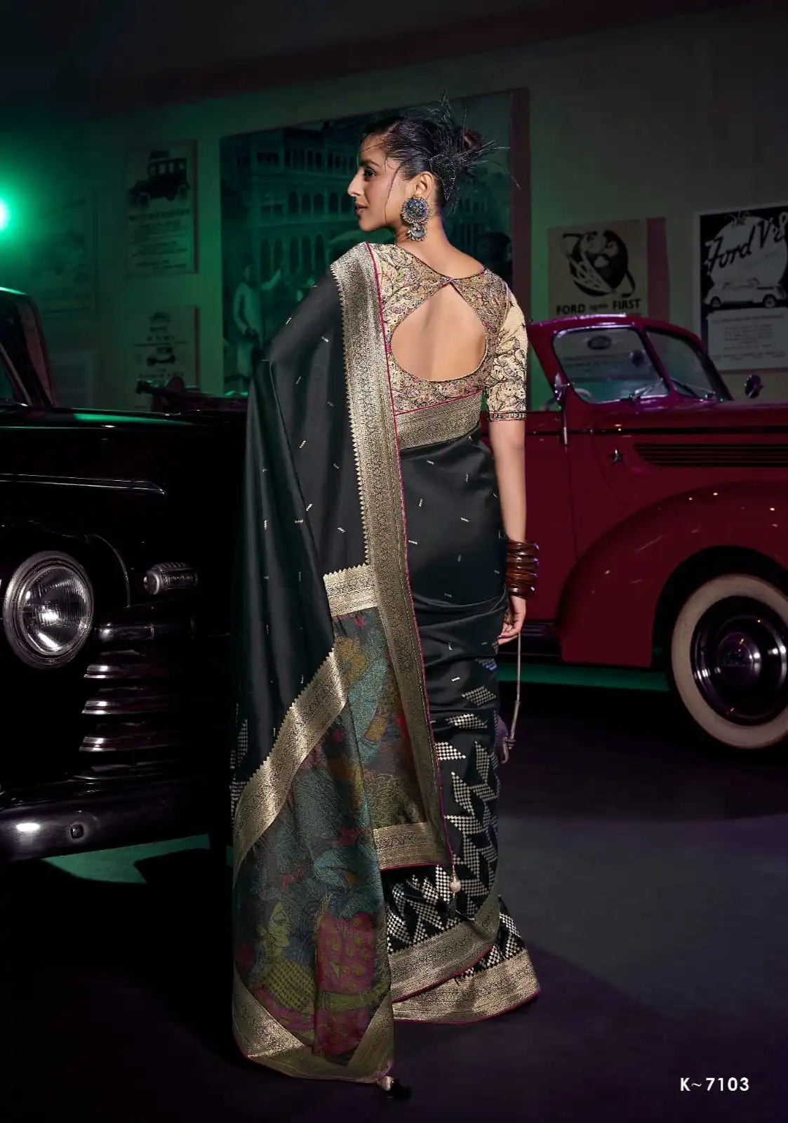 Kira Sarees Showcase Exquisite Pure Silk Fabric Enhanced By A 3D Woven Pallu