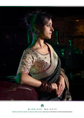 Kira Sarees Showcase Exquisite Pure Silk Fabric Enhanced By A 3D Woven Pallu