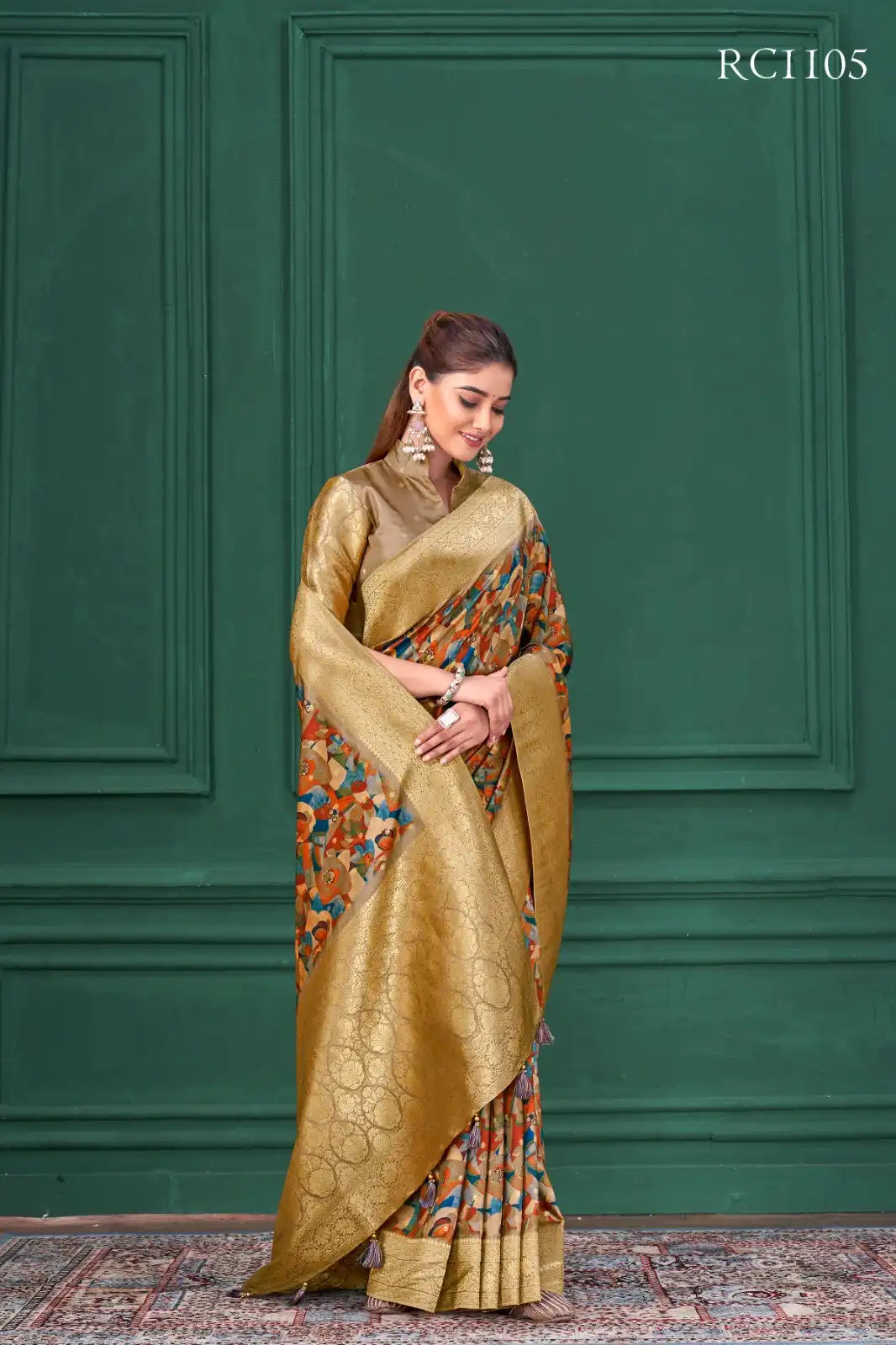 The MAHOTSAV Saree Showcases Exquisite Craftsmanship With Its Tussar Silk Jacquard Fabric