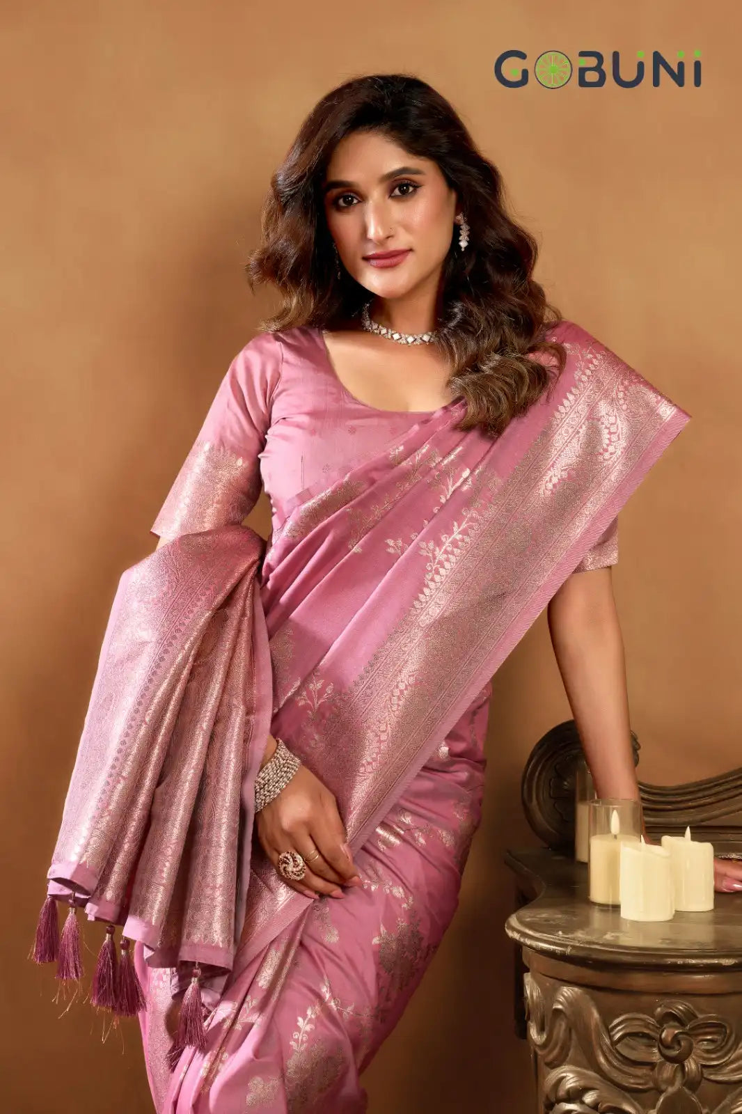 Gobuni Sarees Showcase A Rich Silk Pallu Adorned With Exquisite Zhallar Work Reflecting Expert Craftsmanship