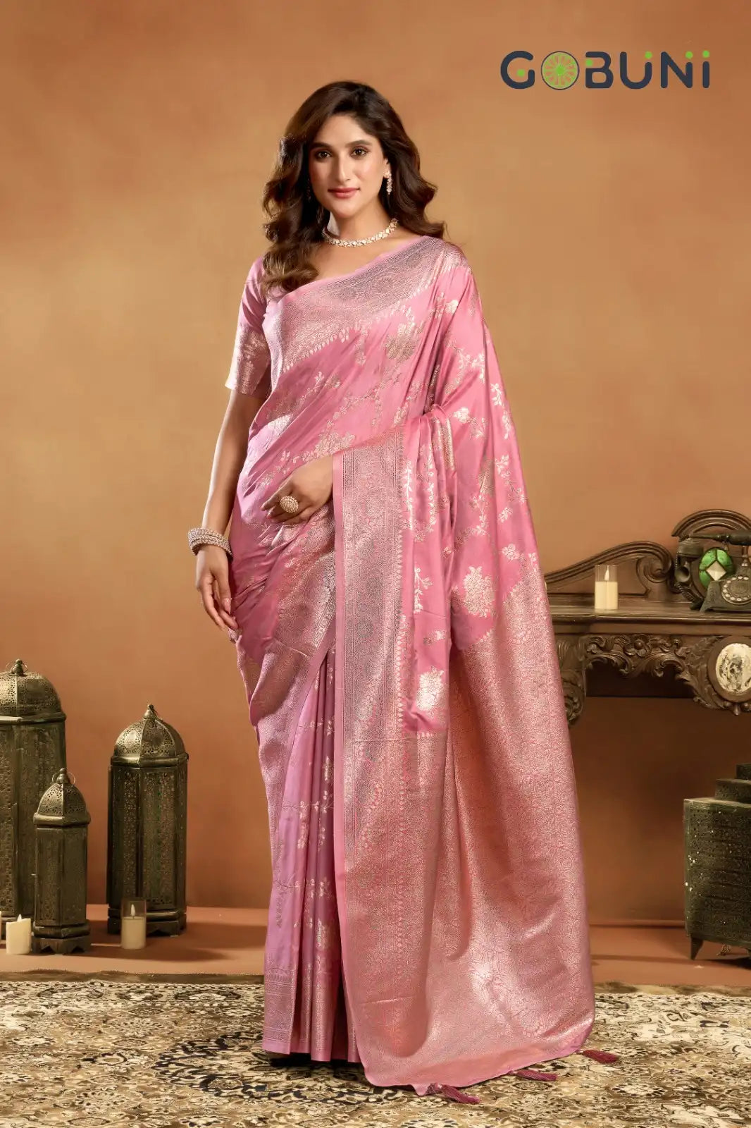 Gobuni Sarees Showcase A Rich Silk Pallu Adorned With Exquisite Zhallar Work Reflecting Expert Craftsmanship