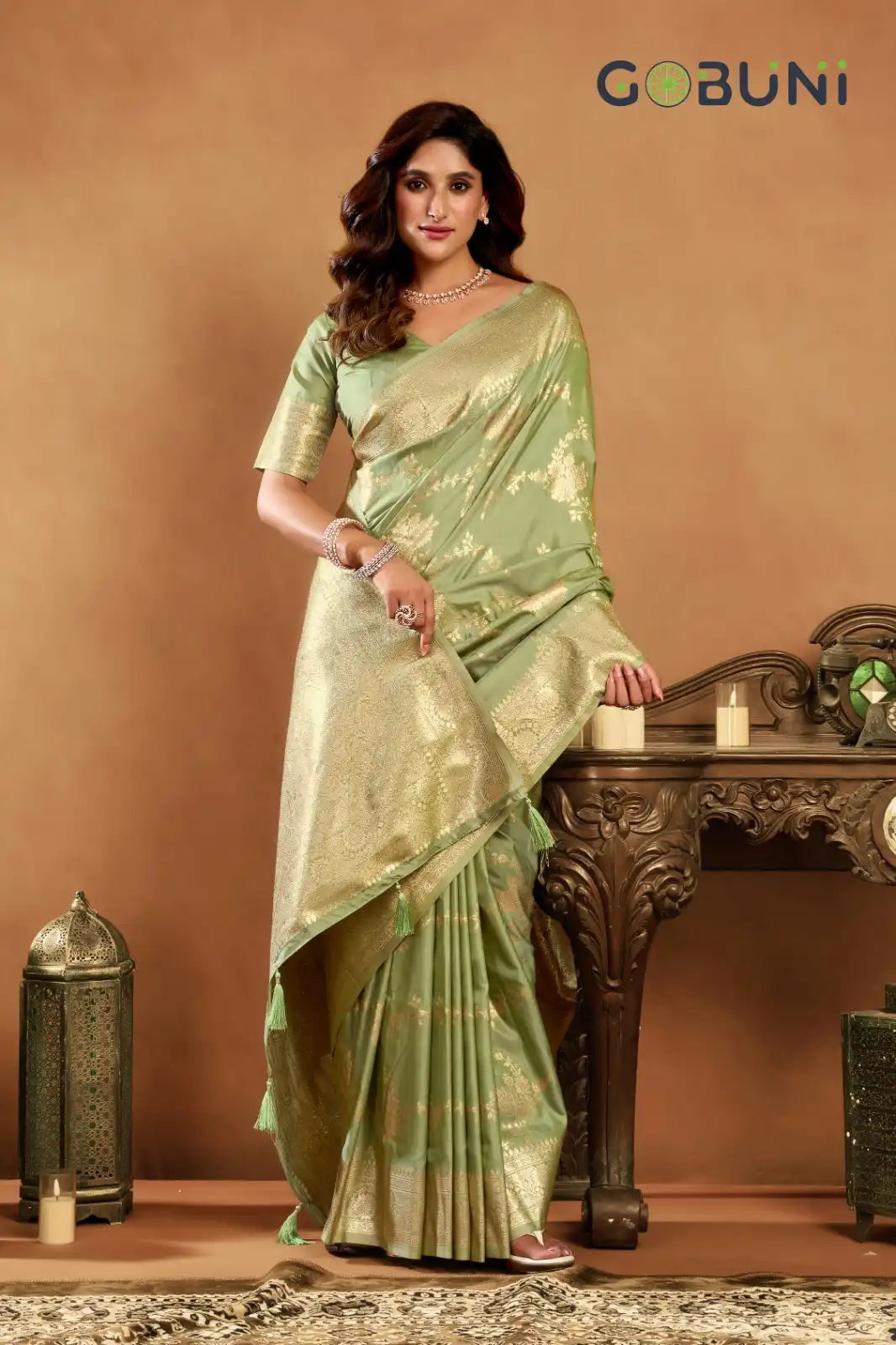 Gobuni Sarees Showcase A Rich Silk Pallu Adorned With Exquisite Zhallar Work Reflecting Expert Craftsmanship