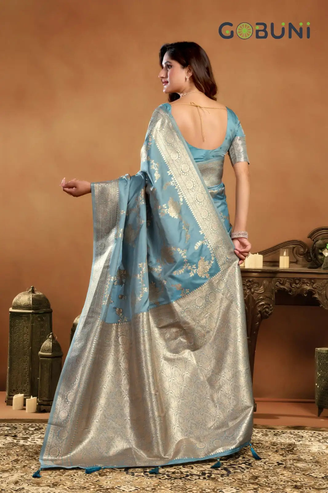 Gobuni Sarees Showcase A Rich Silk Pallu Adorned With Exquisite Zhallar Work Reflecting Expert Craftsmanship