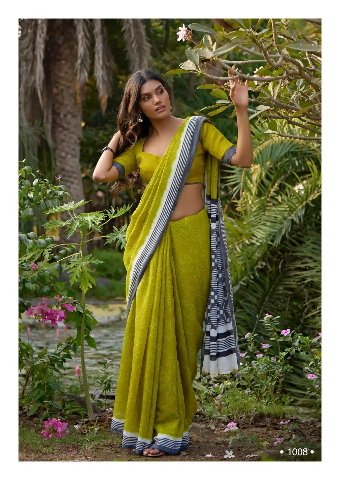 SR Sarees Made From Pure Linen Offer A Blend Of Traditional Elegance And Modern Comfort