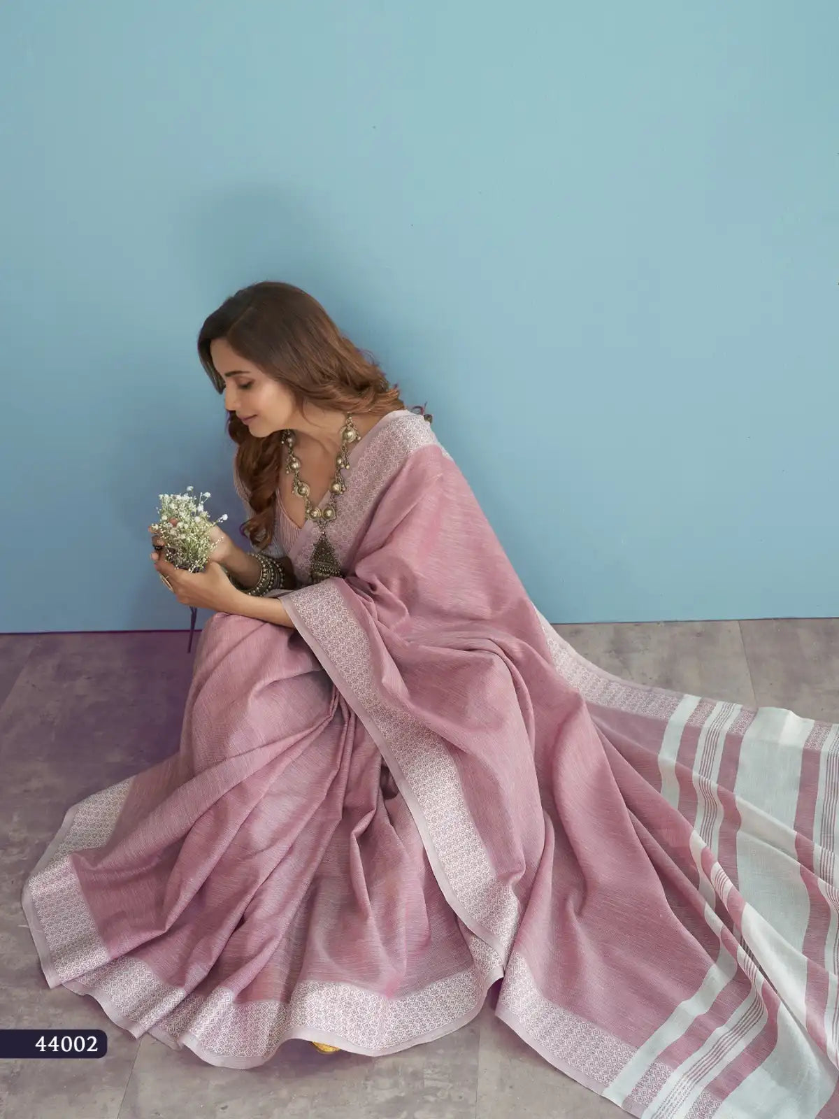 RajPath Fabric Sarees Feature A Luxurious Blend Of Soft Linen Silk Offering A Comfortable