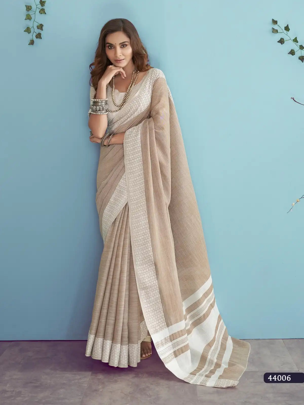 RajPath Fabric Sarees Feature A Luxurious Blend Of Soft Linen Silk Offering A Comfortable