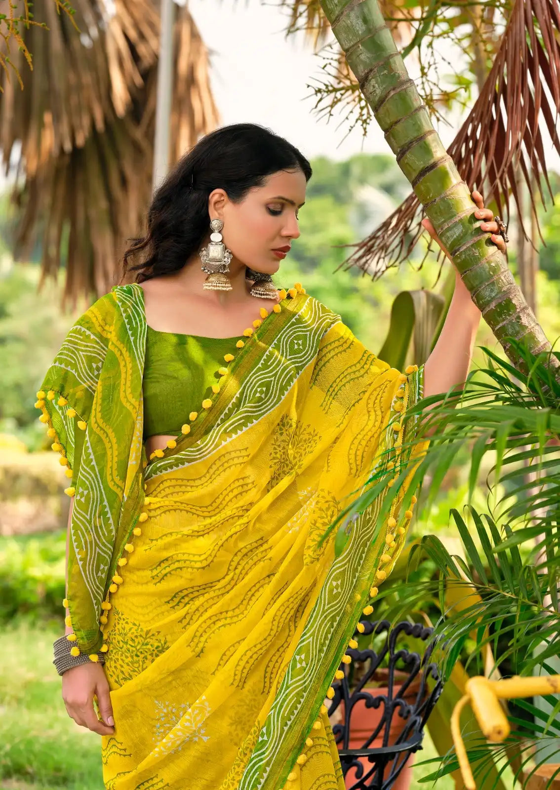 S.R. Sarees Crafted From Mul Mul Cotton Fabric Offer Exceptional Softeness And Breathability Making Them Ideal For Comfortable Wear