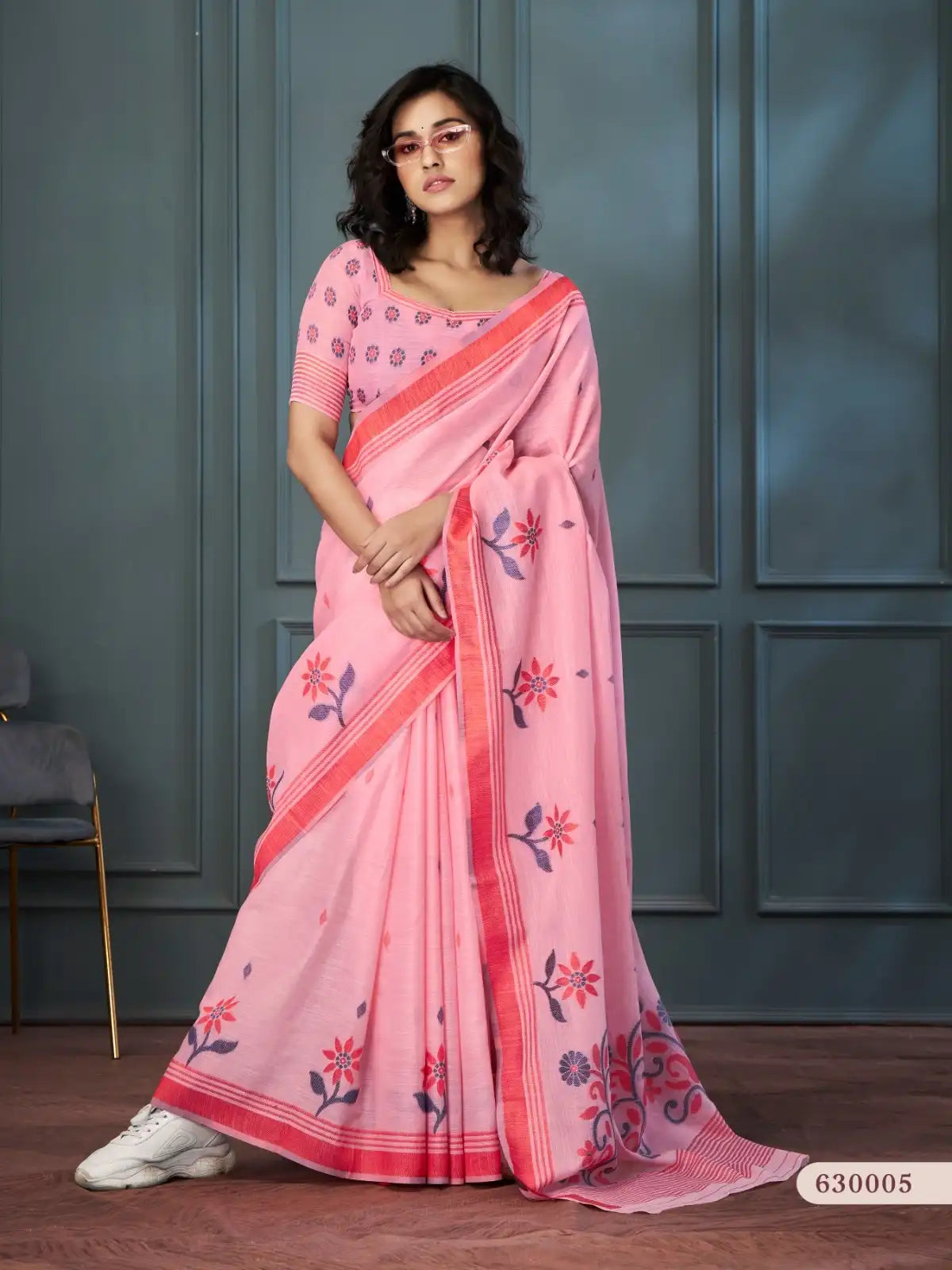 RajPath Fabrics Offers Sarees Made From Handloom Linen Featuring Exquisite Weaving That Reflects Skilled Craftsmanship