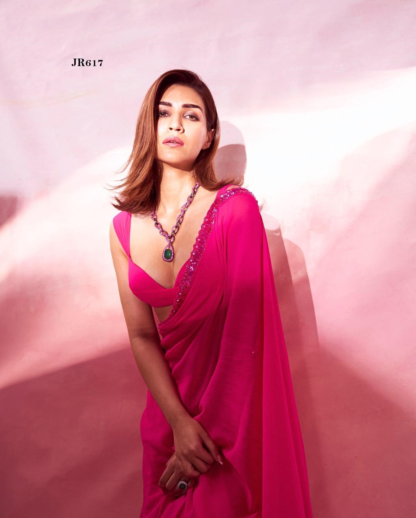 Kriti Sanon Beautiful Pink Georgette Embroidery Deual Sequence Saree