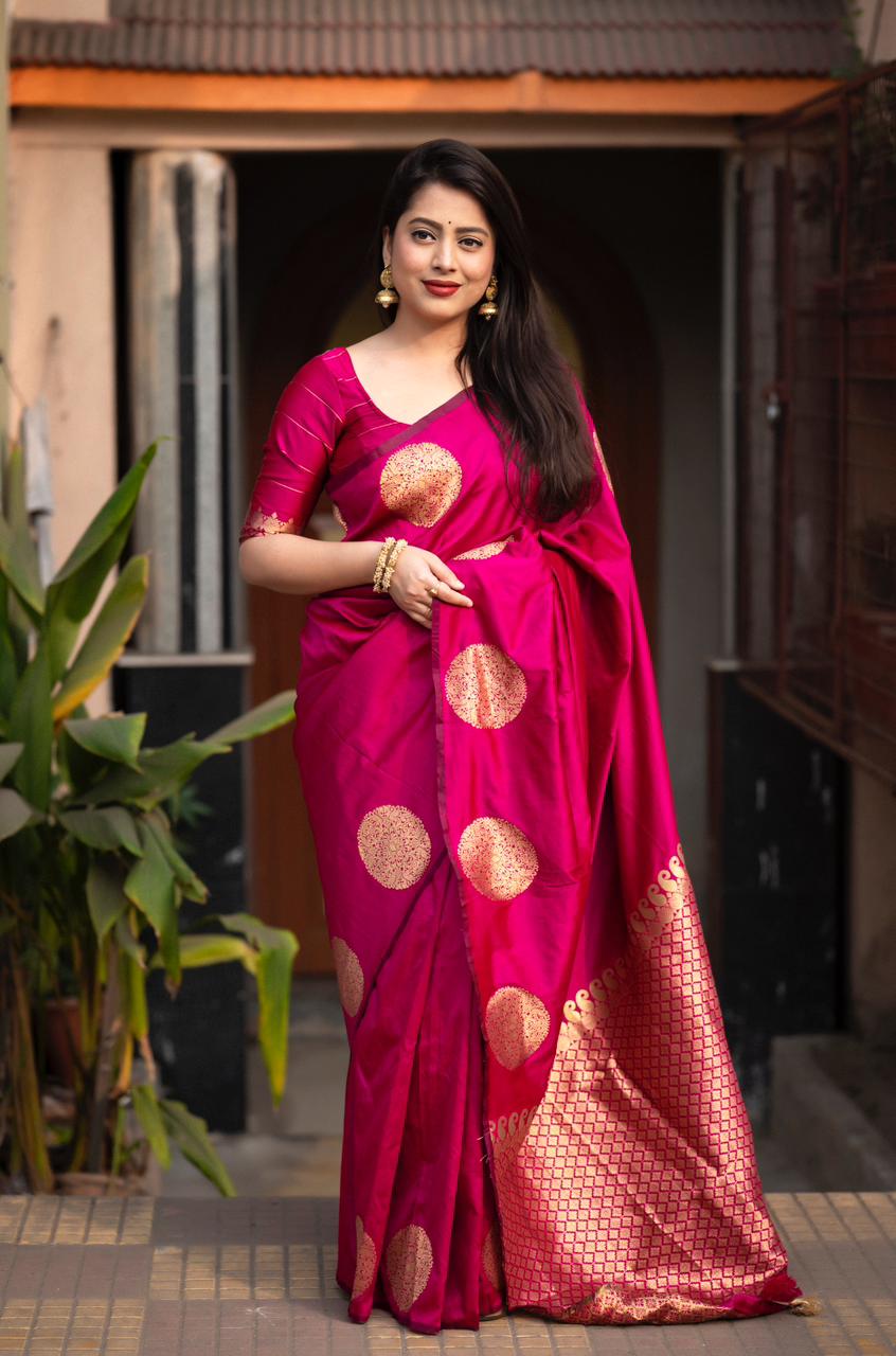 New Soft silk Saree With Zari Woven Butta & Rich Zari Woven Pallu With Cotton Tassles. - sareeswholesalers