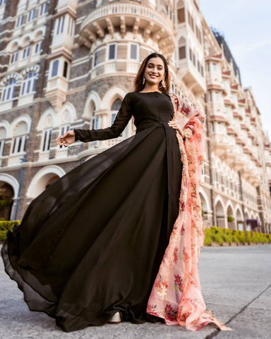 Beautifull Black Colour Georgette Party Wear Gown